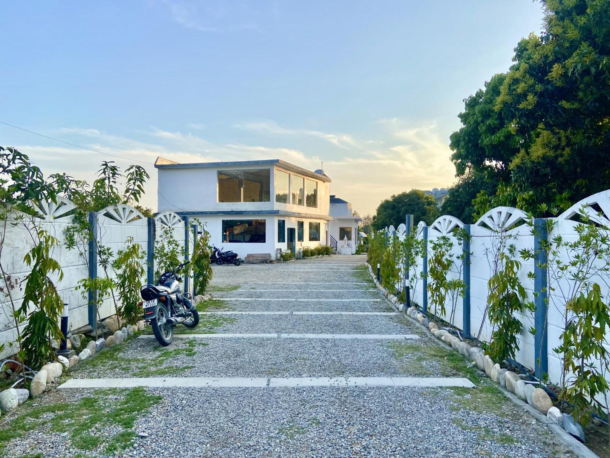 The White Oak Corbett Spa & Resort Rāmnagar Exterior foto